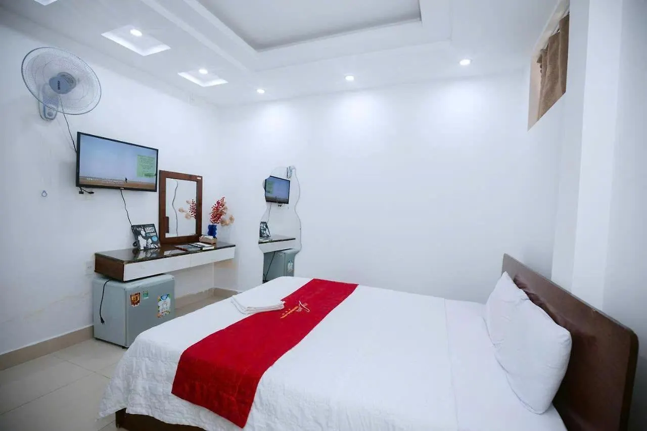 Nam Phuong Hotel Vung Tau 2*,  Vietnám