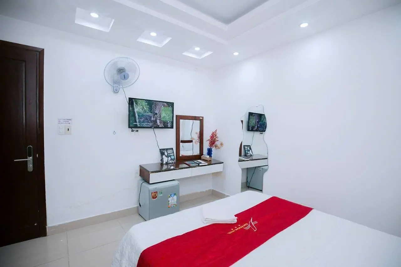 Nam Phuong Hotel Vung Tau 2*,