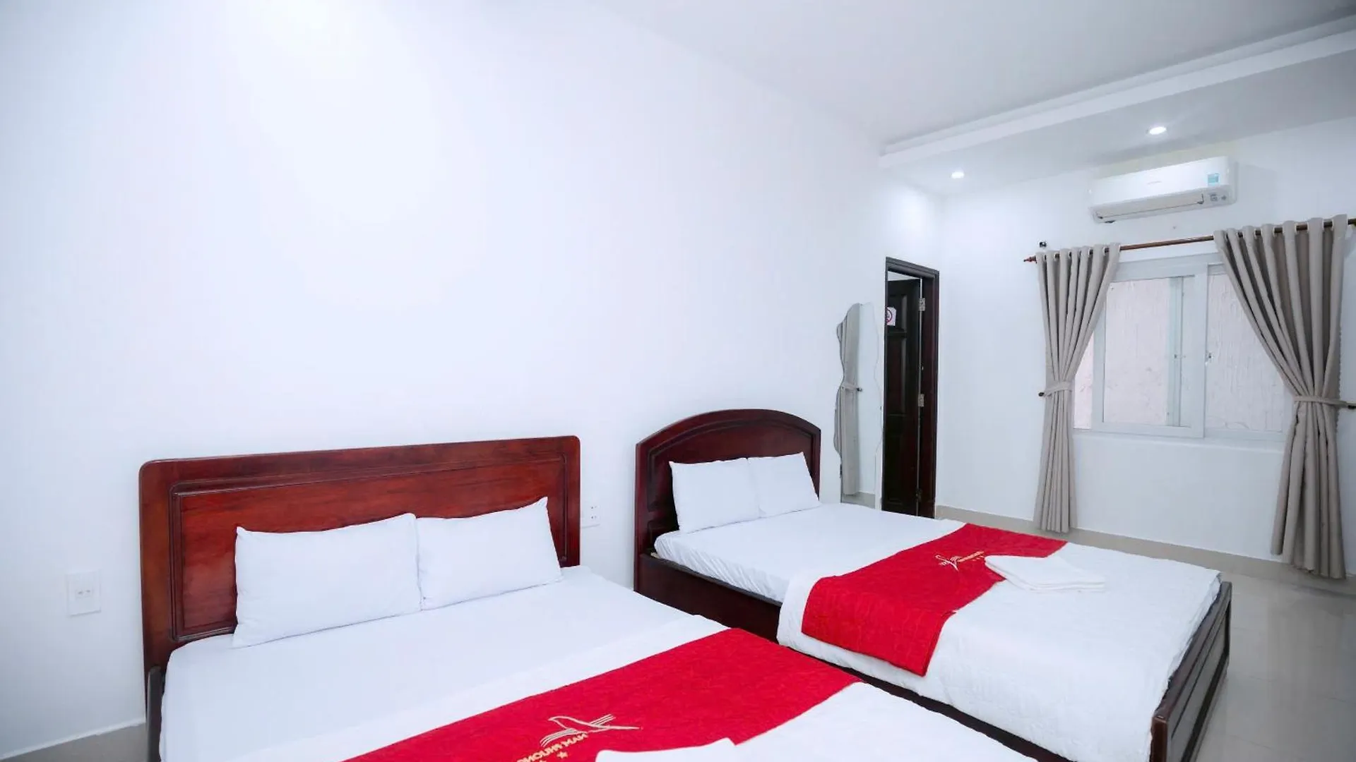 Nam Phuong Hotel فونج تاو 2*,
